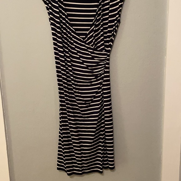Ann Taylor Casual V Neck Navy Stripe Sheath Dress Size Small - Picture 2 of 6